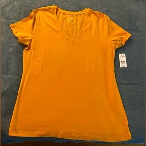 NWT - Women's Lord and Taylor short sleeve t shirt size L / color: gold/yellow